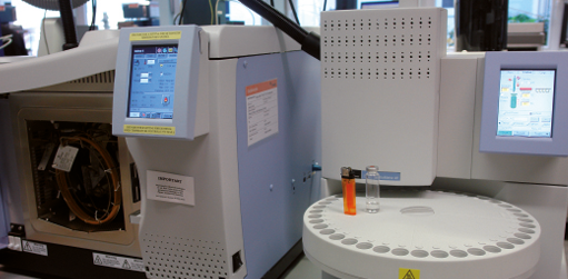 PerkinElmer Clarus 680 with a TurboMatrix 40 Headspace Sampler